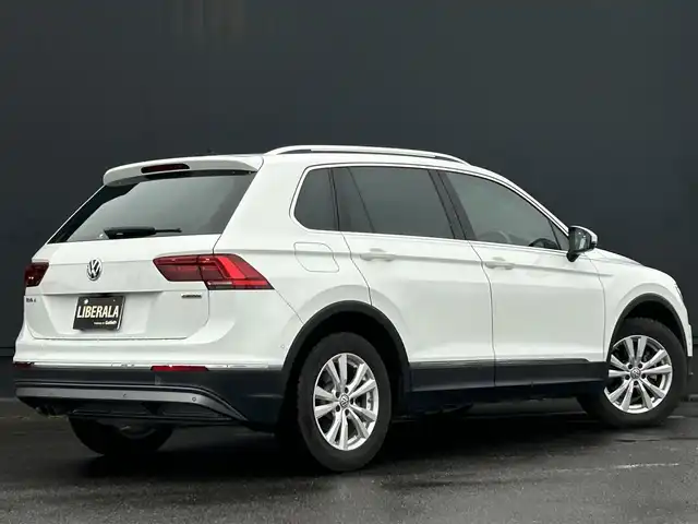 フォルクスワーゲン ティグアン TDI 4モーション ハイライン 茨城県 2018(平30)年 4.2万km ピュアホワイト ワンオーナー/純正ナビ/フルセグTV/360°カメラ/ETC2.0/前後ドラレコ/ACC/LKA/ダイナミックコーナーリングライト/プリクラッシュブレーキ/エアジェスチャー/オートホールド/パドルシフト/純正AW付サマータイヤ積込