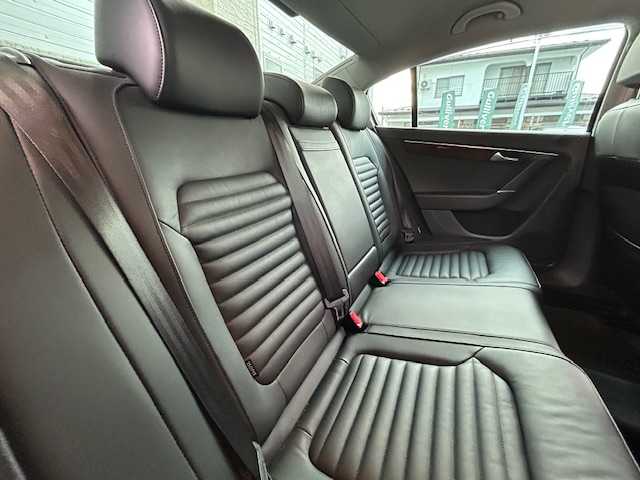 フォルクスワーゲン パサート TSI ハイライン BM 宮城県 2014(平26)年 11.5万km ディープブラックパールエフェクト フルセグテレビ/純正メモリナビ/パワーシート　D席N席/夏純正アルミ17インチ/冬純正アルミ16インチ/純正フロアマット/ヒートシーター/パーキングアシスト/コーナーセンサー/アイドリングストップ/レザーシート