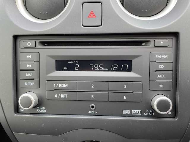 日産 ノート X 埼玉県 2020(令2)年 0.3万km ダークメタルグレー 登録時２７２５ｋｍ/ワンオーナー/純正オーディオ/　・AM/FM/CD/AUX/衝突軽減ブレーキ/レーンキープアシスト/コーナーセンサー/アイドリングストップ/プッシュスタート/スマートキー×２/横滑り防止/オートライト/ウィンカーミラー/純正フロアマット/保証書/取扱説明書　