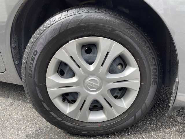 日産 ノート X 埼玉県 2020(令2)年 0.3万km ダークメタルグレー 登録時２７２５ｋｍ/ワンオーナー/純正オーディオ/　・AM/FM/CD/AUX/衝突軽減ブレーキ/レーンキープアシスト/コーナーセンサー/アイドリングストップ/プッシュスタート/スマートキー×２/横滑り防止/オートライト/ウィンカーミラー/純正フロアマット/保証書/取扱説明書　