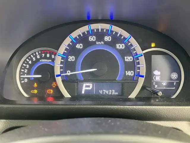 スズキ スペーシア G 滋賀県 2017(平29)年 4.8万km クリスタルホワイトP 社外ナビ/CD/DVD/USB/Bluetooth/ワンセグテレビ/デュアルカメラブレーキサポート/運転席シートヒーター /両側スライドドア/プッシュスタート /スマートキー