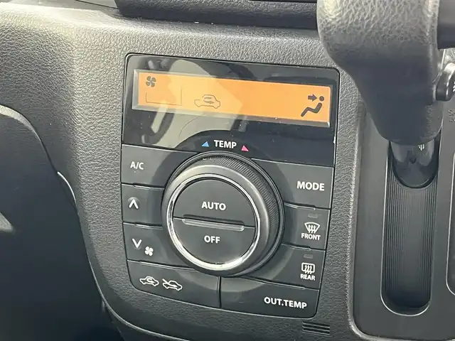 スズキ スペーシア G 滋賀県 2017(平29)年 4.8万km クリスタルホワイトP 社外ナビ/CD/DVD/USB/Bluetooth/ワンセグテレビ/デュアルカメラブレーキサポート/運転席シートヒーター /両側スライドドア/プッシュスタート /スマートキー