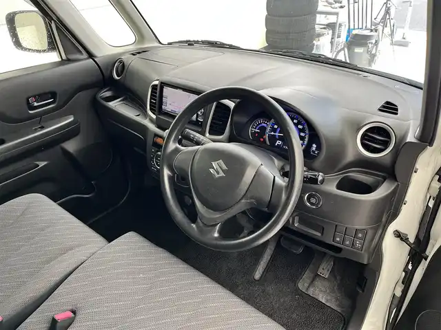 スズキ スペーシア G 滋賀県 2017(平29)年 4.8万km クリスタルホワイトP 社外ナビ/CD/DVD/USB/Bluetooth/ワンセグテレビ/デュアルカメラブレーキサポート/運転席シートヒーター /両側スライドドア/プッシュスタート /スマートキー