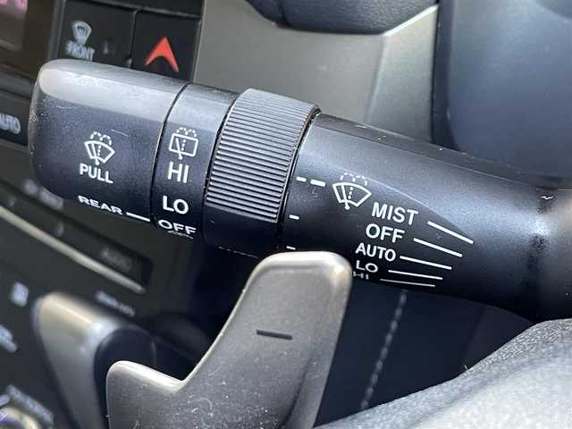 レクサス ＣＴ 200h Fスポーツ 東京都 2014(平26)年 4.6万km ホワイトノーヴァガラスフレーク サンルーフ　/純正ナビ　/黒革シート　/前席パワーシート　/前席シートヒーター　/シートメモリー　/ビルトインＥＴＣ　/フルセグＴＶ　/Ｂｌｕｅｔｏｏｔｈ　/コーナーセンサー　/パドルシフト　/クルーズコントロール　/禁煙