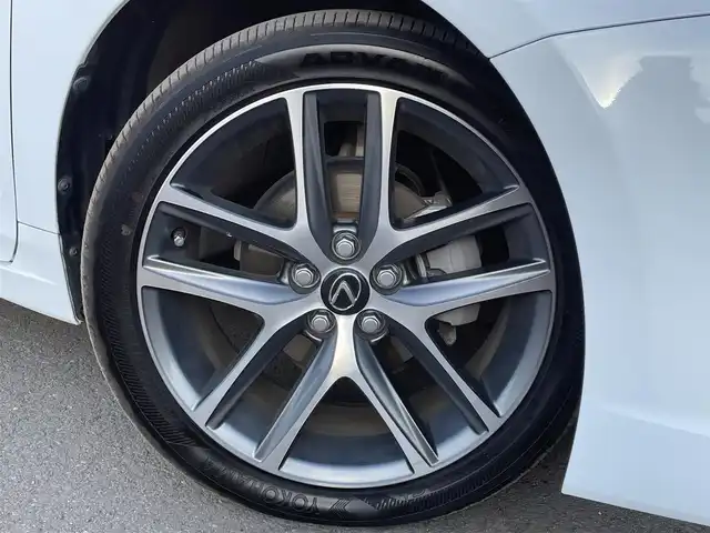 レクサス ＣＴ 200h Fスポーツ 東京都 2014(平26)年 4.6万km ホワイトノーヴァガラスフレーク サンルーフ　/純正ナビ　/黒革シート　/前席パワーシート　/前席シートヒーター　/シートメモリー　/ビルトインＥＴＣ　/フルセグＴＶ　/Ｂｌｕｅｔｏｏｔｈ　/コーナーセンサー　/パドルシフト　/クルーズコントロール　/禁煙