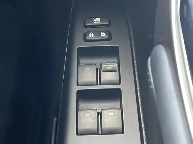 レクサス ＣＴ 200h Fスポーツ 東京都 2014(平26)年 4.6万km ホワイトノーヴァガラスフレーク サンルーフ　/純正ナビ　/黒革シート　/前席パワーシート　/前席シートヒーター　/シートメモリー　/ビルトインＥＴＣ　/フルセグＴＶ　/Ｂｌｕｅｔｏｏｔｈ　/コーナーセンサー　/パドルシフト　/クルーズコントロール　/禁煙