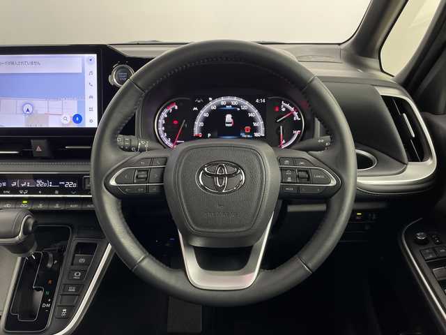 トヨタ ヴォクシー S－Z 鹿児島県 2022(令4)年 2万km アティチュードブラックマイカ 純正10.5型ディスプレイオーディオ＋/・コネクティッドナビ/・フルセグTV/BT/CD/DVD/HDMI/14型有機EL後席ディスプレイ/バックカメラ/ETC2.0/トヨタセーフティセンス/クリアランスソナー/両側パワースライドドア/純正17インチAW/LEDヘッドライト/オートライト/純正フロアマット/スペアキー×１/取扱説明書/保証書