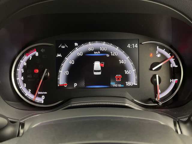 トヨタ ヴォクシー S－Z 鹿児島県 2022(令4)年 2万km アティチュードブラックマイカ 純正10.5型ディスプレイオーディオ＋/・コネクティッドナビ/・フルセグTV/BT/CD/DVD/HDMI/14型有機EL後席ディスプレイ/バックカメラ/ETC2.0/トヨタセーフティセンス/クリアランスソナー/両側パワースライドドア/純正17インチAW/LEDヘッドライト/オートライト/純正フロアマット/スペアキー×１/取扱説明書/保証書