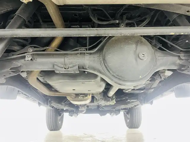 スズキ ジムニー シエラ JC 福島県 2020(令2)年 4.7万km ミディアムグレー スズキセーフティサポート/・デュアルカメラブレーキ/・レーンキープ/・クルーズコントロール/・誤発進抑制機能/・車線逸脱警報、抑制機能/・標識認識機能/・ふらつき警報機能/・先行車発進お知らせ機能/・ビルホールドコントロール/純正SDナビ（CN-RE06W）/・フルセグTV/・バックカメラ/・ETC/・BT/・CD/DVD/・USB/・iPod/・AM/FM/・ステアリングスイッチ/前席シートヒーター/前方ドライブレコーダー /LEDヘッドライト/フォグランプ/純正ホイール/純正フロアマット（ゴムマット）/ドアバイザー/プッシュスタート/スマートキー