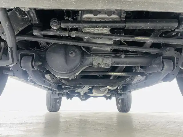 スズキ ジムニー シエラ JC 福島県 2020(令2)年 4.7万km ミディアムグレー スズキセーフティサポート/・デュアルカメラブレーキ/・レーンキープ/・クルーズコントロール/・誤発進抑制機能/・車線逸脱警報、抑制機能/・標識認識機能/・ふらつき警報機能/・先行車発進お知らせ機能/・ビルホールドコントロール/純正SDナビ（CN-RE06W）/・フルセグTV/・バックカメラ/・ETC/・BT/・CD/DVD/・USB/・iPod/・AM/FM/・ステアリングスイッチ/前席シートヒーター/前方ドライブレコーダー /LEDヘッドライト/フォグランプ/純正ホイール/純正フロアマット（ゴムマット）/ドアバイザー/プッシュスタート/スマートキー