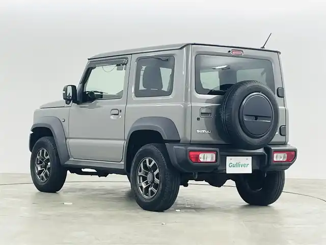 スズキ ジムニー シエラ JC 福島県 2020(令2)年 4.7万km ミディアムグレー スズキセーフティサポート/・デュアルカメラブレーキ/・レーンキープ/・クルーズコントロール/・誤発進抑制機能/・車線逸脱警報、抑制機能/・標識認識機能/・ふらつき警報機能/・先行車発進お知らせ機能/・ビルホールドコントロール/純正SDナビ（CN-RE06W）/・フルセグTV/・バックカメラ/・ETC/・BT/・CD/DVD/・USB/・iPod/・AM/FM/・ステアリングスイッチ/前席シートヒーター/前方ドライブレコーダー /LEDヘッドライト/フォグランプ/純正ホイール/純正フロアマット（ゴムマット）/ドアバイザー/プッシュスタート/スマートキー