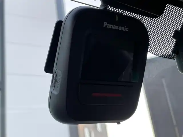 スズキ ラパン S セレクション 香川県 2018(平30)年 6.8万km ノクターンブルーパール/ホワイト2トーン 登録時走行距離：67410km/ディーラーOPカロッツェリア8型ナビ/　CD DVD BT フルセグTV/全方位カメラ/シートヒーター/衝突被害軽減装置/HIDヘッドライト/オートライト/横滑り防止装置/アイドリングストップ/ビルトインETC/ドライブレコーダー/革巻きステアリング/ステアリングスイッチ/プッシュスタート/スマートキー/スペアキー