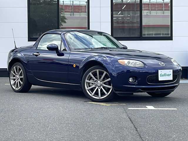 マツダ ロードスター RS RHT 山口県 2007(平19)年 7.3万km ストーミーブルーマイカ 純正HDDナビ/・CD/DVD/AM/FM/iPod/フルセグテレビ/バックカメラ/ETC/スマートキー/スペアキー有/キセノンヘッドライト/フォグランプ/17インチ純正アルミホイール/純正フロアマット/レザーシート/前席シートヒーター/横滑り防止装置/盗難防止装置/取扱説明書
