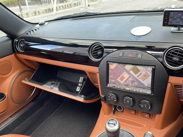 マツダ ロードスター RS RHT 山口県 2007(平19)年 7.3万km ストーミーブルーマイカ 純正HDDナビ/・CD/DVD/AM/FM/iPod/フルセグテレビ/バックカメラ/ETC/スマートキー/スペアキー有/キセノンヘッドライト/フォグランプ/17インチ純正アルミホイール/純正フロアマット/レザーシート/前席シートヒーター/横滑り防止装置/盗難防止装置/取扱説明書