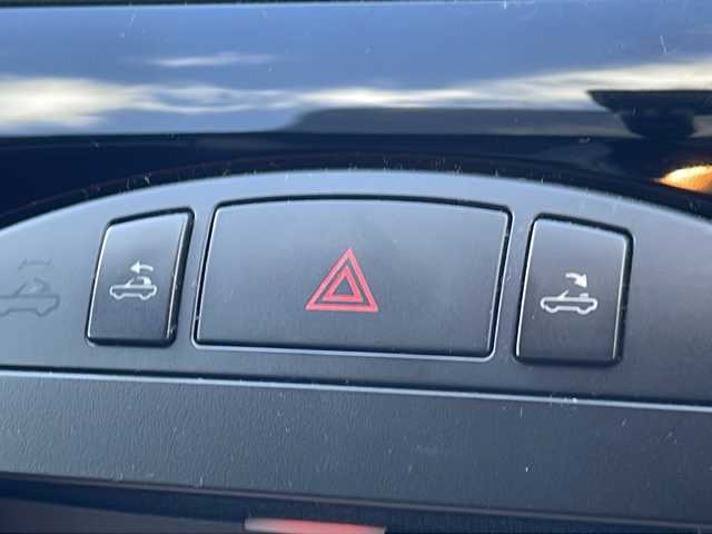 マツダ ロードスター RS RHT 山口県 2007(平19)年 7.3万km ストーミーブルーマイカ 純正HDDナビ/・CD/DVD/AM/FM/iPod/フルセグテレビ/バックカメラ/ETC/スマートキー/スペアキー有/キセノンヘッドライト/フォグランプ/17インチ純正アルミホイール/純正フロアマット/レザーシート/前席シートヒーター/横滑り防止装置/盗難防止装置/取扱説明書