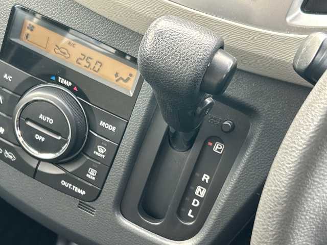 スズキ ワゴンＲ FX 千葉県 2015(平27)年 13.8万km ブルーイッシュブラックパール3 ナビAVN-G05　DVD　フルセグTV　エネチャージ　アイドリングストップ　ABS　キーレス　フロアマット　ドアバイザー