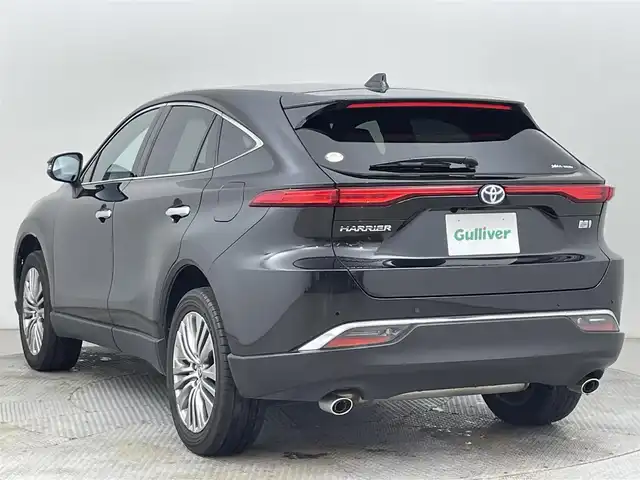 トヨタ ハリアー ハイブリッド Z レザーパッケージ 道央・札幌 2024(令6)年 5.2万km プレシャスブラックパール ・４WD/・12.3型コネクティッドナビ/　BT/USB/Miracast/フルセグ/・パノラミックビューモニター/・デジタルインナーミラー/・純正ドライブレコーダー/・ビルトインETC2.0/・トヨタセーフティセンス/・プリクラッシュセーフティ/・レーダークルーズコントロール/・レーンキープアシスト/・オートハイビーム/・クリアランスソナー/・HUD/・BSM/・RCTA/・PKSB/・RSA/・レザーシート/・前席パワーシート/・シートヒーター/・シートベンチレーション/・ステアリングヒーター/・パワーバックドア/・LEDヘッドライト/・フォグライト/・オートライト/・プッシュスタート/・スマートキー/・純正フロアマット