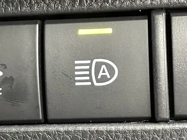 トヨタ ハリアー ハイブリッド Z レザーパッケージ 道央・札幌 2024(令6)年 5.2万km プレシャスブラックパール ・４WD/・12.3型コネクティッドナビ/　BT/USB/Miracast/フルセグ/・パノラミックビューモニター/・デジタルインナーミラー/・純正ドライブレコーダー/・ビルトインETC2.0/・トヨタセーフティセンス/・プリクラッシュセーフティ/・レーダークルーズコントロール/・レーンキープアシスト/・オートハイビーム/・クリアランスソナー/・HUD/・BSM/・RCTA/・PKSB/・RSA/・レザーシート/・前席パワーシート/・シートヒーター/・シートベンチレーション/・ステアリングヒーター/・パワーバックドア/・LEDヘッドライト/・フォグライト/・オートライト/・プッシュスタート/・スマートキー/・純正フロアマット