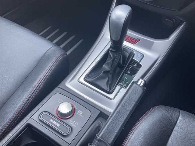 スバル インプレッサ ＷＲＸ STI A－Line 富山県 2010(平22)年 4.7万km スパークシルバーメタリック 社外ナビ/フルセグTV/Bluetooth接続可/DVD再生可/バックカメラ/STIスポーツシート/前2席シートヒーター/D席パワーシート/クルーズコントロール/パドルシフト/キセノンヘッドライト/スマートキー/プッシュスタート