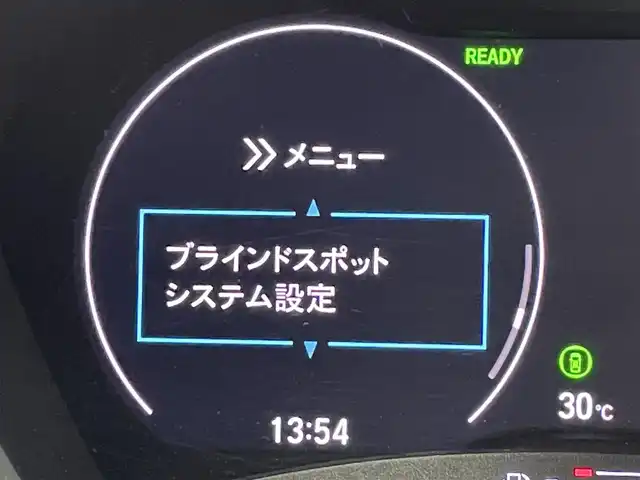 ホンダ ヴェゼル ハイブリッド e:HEV Z 福岡県 2021(令3)年 6.4万km プラチナホワイトパール 純正ナビ（フルセグＴＶ）　/バックカメラ　/ＥＴＣ　/前後ドラレコ　/ＡＣＣ　/コーナーセンサー　/衝突被害軽減ブレーキ　/レーンキープ　/ＢＳＭ　/アクセル踏み間違い防止　/パドルシフト　/パワーバックドア　/ハーフレザー