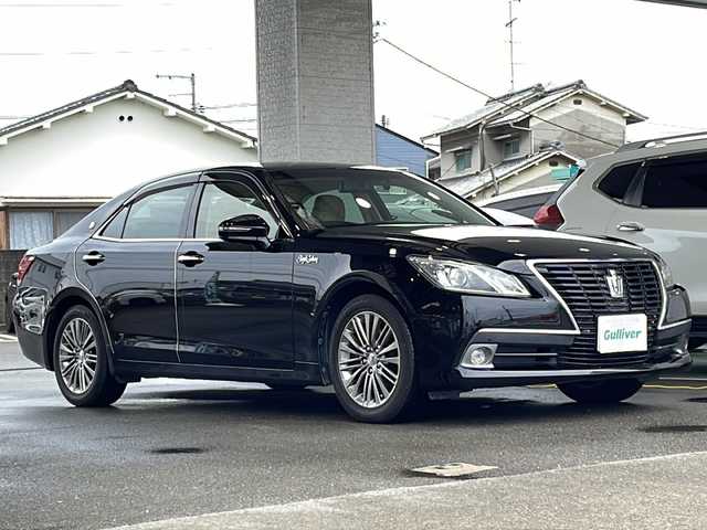 トヨタ クラウン ロイヤル ロイヤルサルーン 愛媛県 2013(平25)年 4万km ブラック 純正ナビ/・フルセグTV/・Bluetooth接続/・CD/DVD再生/・ミュージックサーバー/バックカメラ/ビルトインETC/前席パワーシート/クルーズコントロール/横滑り防止装置/前後コーナーセンサー/社外デジタルインナーミラー/社外レーダー/前後ドライブレコーダー/エンジンスターター/ステアリングスイッチ/オートライト/取扱説明書