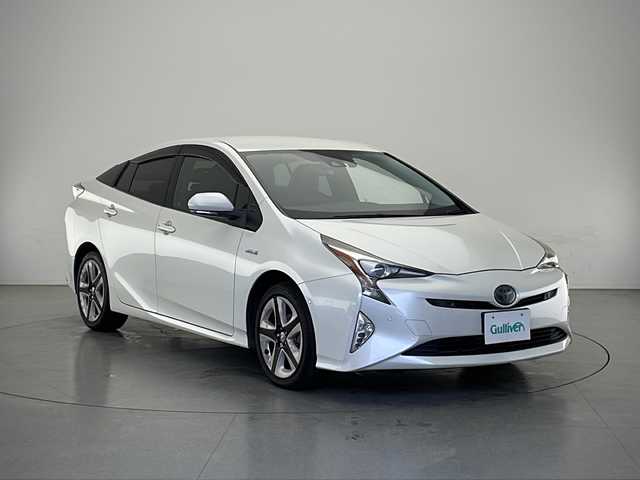 トヨタ プリウス A ツーリングセレクション 長野県 2016(平28)年 5.3万km ホワイトパールクリスタルシャイン ４WD/純正9インチナビ/地デジTV/バックカメラ/Bluetooth Audio/CD・DVD再生/ステアリングスイッチ/トヨタセーフティセンス/レーダークルーズコントロール/ブラインドスポットモニター/オートマチックハイビーム/ヘッドアップディスプレイ/LEDヘッドライト/オートライト /コーナーセンサー/スマートキー/プッシュスタート /ドライブレコーダー