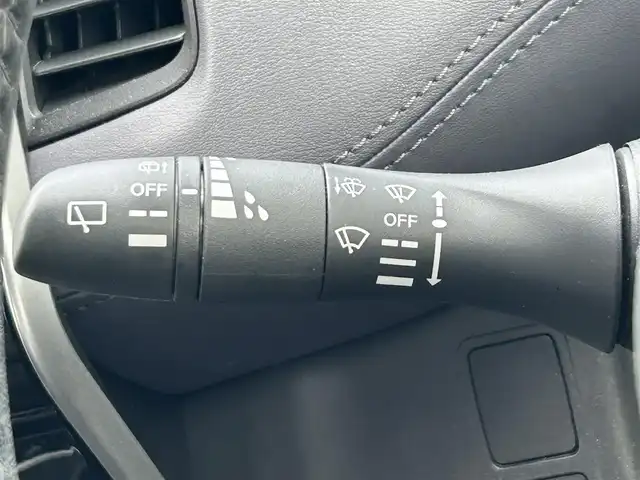 日産 セレナ e－パワー ハイウェイスター V 兵庫県 2022(令4)年 1.5万km ダークメタルグレー/ダイヤモンドブラック プロパイロット/全方位カメラ/ブラインドスポットモニター/デジタルインナーミラー/道路標識表示/オートホールド/Bluetooth接続/純正SDナビ/追従有クルーズコントロール/ビルトインETC/ステアリングヒーター/前席シートヒーター/純正ホイール/地図SD未装着のため未確認