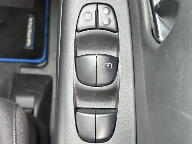 日産 セレナ e－パワー ハイウェイスター V 兵庫県 2022(令4)年 1.5万km ダークメタルグレー/ダイヤモンドブラック プロパイロット/全方位カメラ/ブラインドスポットモニター/デジタルインナーミラー/道路標識表示/オートホールド/Bluetooth接続/純正SDナビ/追従有クルーズコントロール/ビルトインETC/ステアリングヒーター/前席シートヒーター/純正ホイール/地図SD未装着のため未確認