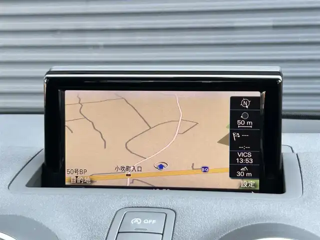 アウディ Ａ１ SB 1．0TFSI 茨城県 2017(平29)年 1.3万km グレイシアホワイトメタリック 後期型　/コンビニエンスＰＫＧ　/コントラストルーフ　/シートヒーター　/アドバンストキー　/純正ナビ　/ＴＶ　/ＢＴ　/ＤＶＤ　/ＣＤ　/バックカメラ　/パーキングエイド　/キセノンヘッドライト　/オートライト　/ＥＴＣ/純正15インチAW/禁煙車