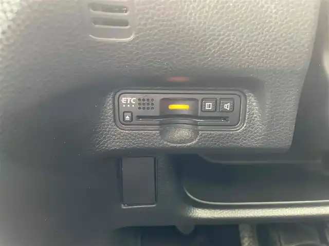 ホンダ Ｎ ＢＯＸ カスタム G L ホンダセンシング 千葉県 2018(平30)年 11.2万km プラチナホワイトパール (株)IDOMが運営する【じしゃロン八千代店】の自社ローン対象車両になります。こちらは現金またはオートローンご利用時の価格です。自社ローンご希望の方は別途その旨お申付け下さい/片側パワースライド/社外ナビ/ワンセグTV/ホンダセンシング/ETC/LEDヘッドライト
