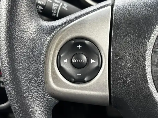 ホンダ Ｎ ＢＯＸ カスタム G Lパッケージ 熊本県 2013(平25)年 13.3万km ポリッシュドメタルメタリック 純正ナビ（VXM-128VS）/【ワンセグTV/CD/DVD】/バックカメラ/片側パワースライドドア/純正14インチAW/アイドリングストップ/横滑り防止/プッシュスタート/スマートキー/スペアキー/ウインカーミラー/純正フロアマット/ドアバイザー/取扱説明書