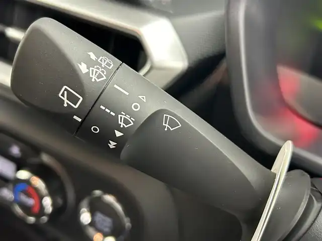 トヨタ ライズ Z 道央・札幌 2025(令7)年 0.1千km シャイニングホワイトパール ・登録済未使用車/・ディスプレイオーディオパッケージ/・４WD/・寒冷地仕様/・純正９インチディスプレイオーディオ/　USB/フルセグ/HDMI/AppleCarPlay/AndroidAuto/・バックカメラ/・レーダークルーズコントロール/・衝突軽減ブレーキ/・横滑り防止装置/・前後コーナーセンサー/・前席シートヒーター/・オートライト/・LEDヘッドライト/・フロントフォグランプ/・オートブレーキホールド/・スマートキー/・プッシュスタート/・MTモード付AT/・純正AW17インチ/・電動格納ウィンカーミラー