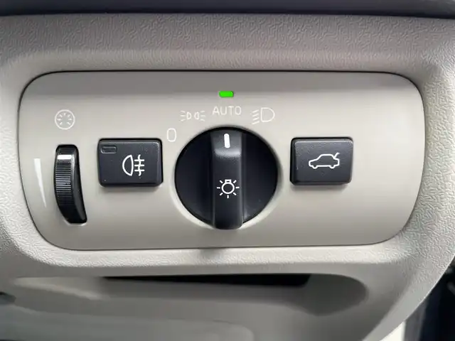 ボルボ Ｖ４０ クロスカントリー D4 モメンタム 栃木県 2019(平31)年 6万km デニムブルーメタリック スマートキー/プッシュスタート/ナビ/フルセグTV/バックカメラ/ETC/LEDヘッドライト/オートライト/D席パワーシート/シートヒーター/ACC/BLIS/リアソナー