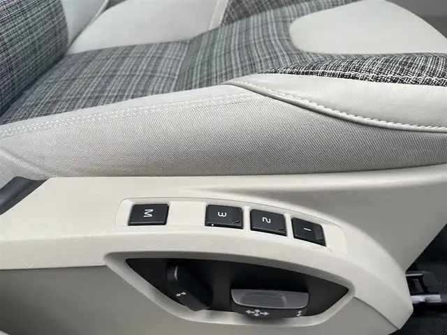 ボルボ Ｖ４０ クロスカントリー D4 モメンタム 栃木県 2019(平31)年 6万km デニムブルーメタリック スマートキー/プッシュスタート/ナビ/フルセグTV/バックカメラ/ETC/LEDヘッドライト/オートライト/D席パワーシート/シートヒーター/ACC/BLIS/リアソナー