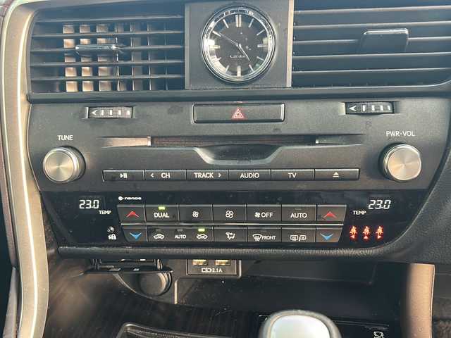 レクサス ＲＸ 450h バージョンL 香川県 2020(令2)年 6.7万km グラファイトブラックガラスフレーク 純正メーカーナビ（フルセグ/DVD/CD/BT）/パノラミックビューモニター/サンルーフ/ブラインドスポットモニター/ヘッドアップディスプレイ/パワーバックドア/全席パワーシート/シートヒーター/エアシート/コーナーセンサー/ステアリングヒーター/ETC/ドライブレコーダー