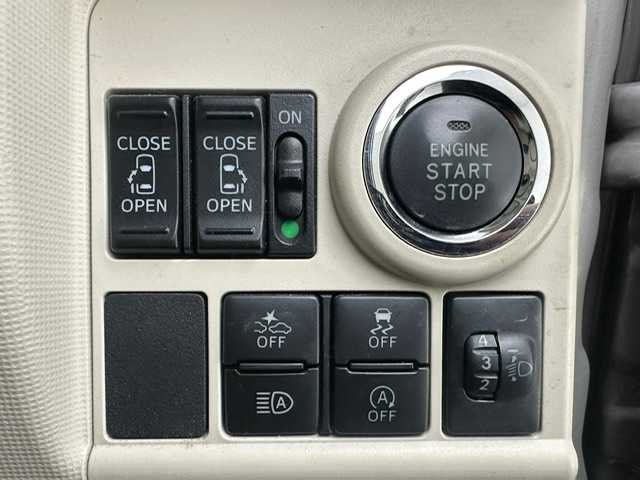 ダイハツ ムーヴ キャンバス X SA Ⅲ 兵庫県 2018(平30)年 4.6万km スムースグレーマイカメタリック/ブラックマイカメタリック 2トーン スマートアシストIII/純正CDチューナー/(AM＆FM＆CD＆AUX）/両側パワースライドドア/オートライト＆ハイビーム/スマートキー/プッシュスタート/電動格納ミラー/Aストップ/社外フロアマット/スペアキー有り