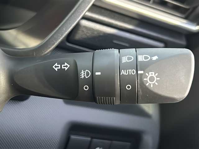 トヨタ ライズ Z 茨城県 2025(令7)年 0.1千km ブラックマイカメタリック/シャイニングホワイトパール 登録済未使用車/純正9インチディスプレイオーディオ/(地デジTV・BT・Applecarplay・ラジオ再生)/スマートアシスト/・衝突回避支援ブレーキ/・衝突警報/・車線逸脱警報/車線逸脱抑制/ふらつき警報/・誤発進抑制/・先行車発信お知らせ/・ADB(アダプティブドライビングビーム)/・コーナーセンサー/・標識認識/・アダプティブクルーズコントロール/・レーンキープアシスト/シートヒーター/アラウンドビューカメラ/オートライト/LEDヘッドライト/純正17inアルミホイール/純正フロアマット/スマートキー/スペアキー/取扱説明書/保証書