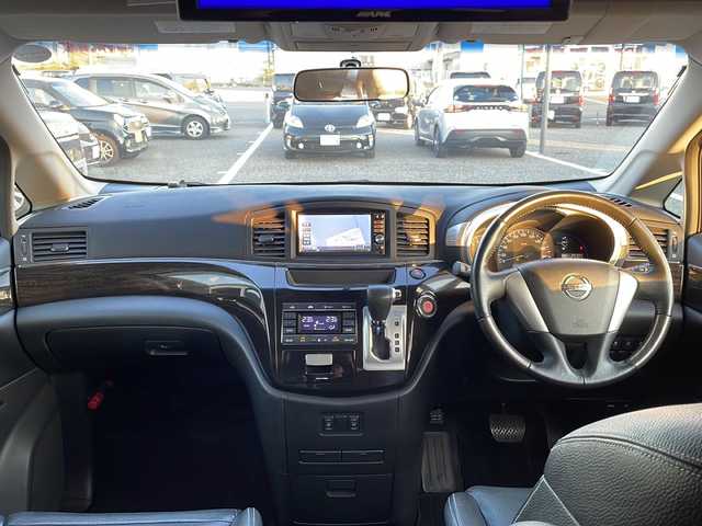 日産 エルグランド 250HWS アーバンクロム ブラックレザー 島根県 2013(平25)年 6.1万km メタルグレー 純正7インチSDナビゲーション(MP313D-W)/ワンセグ BT SD CD DVD HDMI対応/社外10.2インチフリップダウンモニター(PCX-R3300)/バックカメラ/D/N席パワーシート/D/N席シートヒーター/D席メモリシート/両側パワースライドドア/AUTOライト/フォグライト/社外19インチアルミホイール