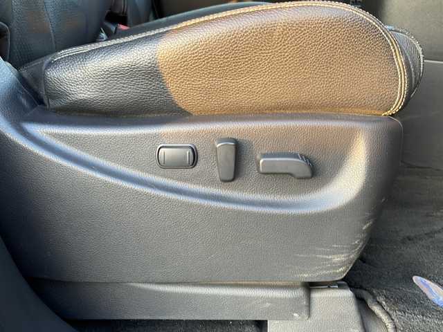 日産 エルグランド 250HWS アーバンクロム ブラックレザー 島根県 2013(平25)年 6.1万km メタルグレー 純正7インチSDナビゲーション(MP313D-W)/ワンセグ BT SD CD DVD HDMI対応/社外10.2インチフリップダウンモニター(PCX-R3300)/バックカメラ/D/N席パワーシート/D/N席シートヒーター/D席メモリシート/両側パワースライドドア/AUTOライト/フォグライト/社外19インチアルミホイール