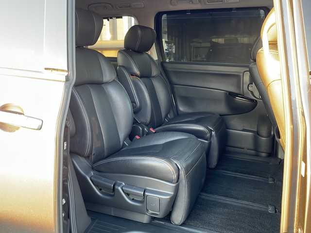 日産 エルグランド 250HWS アーバンクロム ブラックレザー 島根県 2013(平25)年 6.1万km メタルグレー 純正7インチSDナビゲーション(MP313D-W)/ワンセグ BT SD CD DVD HDMI対応/社外10.2インチフリップダウンモニター(PCX-R3300)/バックカメラ/D/N席パワーシート/D/N席シートヒーター/D席メモリシート/両側パワースライドドア/AUTOライト/フォグライト/社外19インチアルミホイール