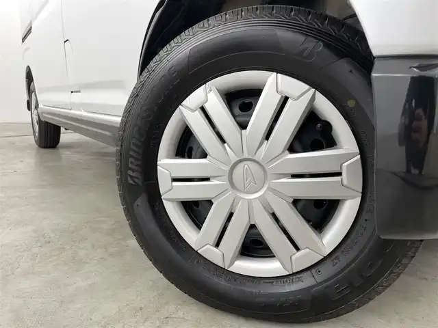 ダイハツ アトレー バン RS 福島県 2022(令4)年 4.9万km シャイニングホワイトパール スマートアシスト/・衝突軽減システム/・誤発進抑制/・車線逸脱警報/・ACC/・クリアランスソナー/・レーンキープ/・先行車発進お知らせ/純正７インチＳＤナビ（NMZK-W72D）/・フルセグＴＶ/・ＥＴＣ/・Ｂｌｕｅｔｏｏｔｈ/・ＣＤ／ＤＶＤ/・ＡＭ／ＦＭ/・ＵＳＢ/・バックカメラ/・前方純正ドライブレコーダー/・ステアリングスイッチ/・レーダークルーズコントロール/両側電動スライドドア/ＬＥＤヘッドライト/フォグランプ　/オートライト/オートマチックハイビーム/純正フロアマット/純正ドアバイザー/プッシュスタート/スマートキー/アイドリングストップ/ウィンカーミラー