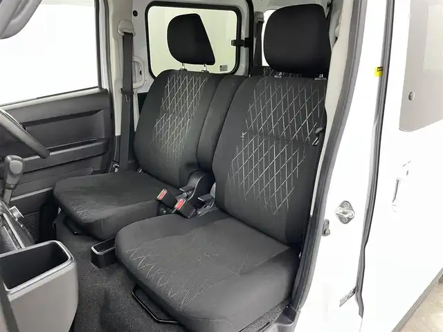 ダイハツ アトレー バン RS 福島県 2022(令4)年 4.9万km シャイニングホワイトパール スマートアシスト/・衝突軽減システム/・誤発進抑制/・車線逸脱警報/・ACC/・クリアランスソナー/・レーンキープ/・先行車発進お知らせ/純正７インチＳＤナビ（NMZK-W72D）/・フルセグＴＶ/・ＥＴＣ/・Ｂｌｕｅｔｏｏｔｈ/・ＣＤ／ＤＶＤ/・ＡＭ／ＦＭ/・ＵＳＢ/・バックカメラ/・前方純正ドライブレコーダー/・ステアリングスイッチ/・レーダークルーズコントロール/両側電動スライドドア/ＬＥＤヘッドライト/フォグランプ　/オートライト/オートマチックハイビーム/純正フロアマット/純正ドアバイザー/プッシュスタート/スマートキー/アイドリングストップ/ウィンカーミラー