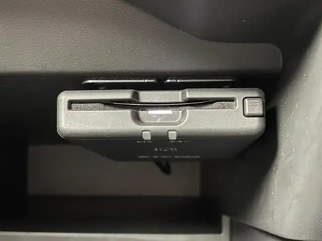 日産 ノート e－パワー メダリスト 福岡県 2019(令1)年 4.4万km ガーネットレッド 純正ナビ（フルセグＴＶ）　/全方位カメラ　/デジタルインナーミラー　/ＥＴＣ　/ナビ連動前方ドライブレコーダー　/インテリジェントクルコン　/コーナーセンサー　/エマージェンシーブレーキ　/レーンキープ　/ハーフレザー　/ＬＥＤヘッドライト