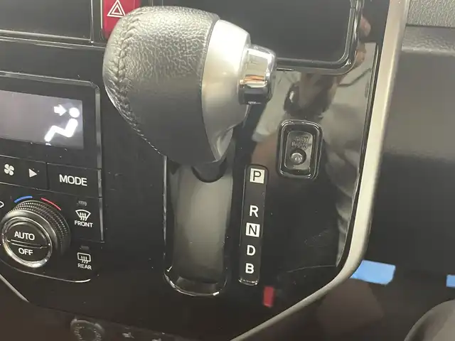 トヨタ タンク カスタムG－T 茨城県 2018(平30)年 2.2万km ブラックマイカメタリック 純正ナビ/バックカメラ/フルセグ/衝突被害軽減ブレーキ/車線逸脱抑制装置/クルーズコントロール/クリアランスソナー/両側電動スライドドア/ETC/ドラレコ/シートヒーター/純正15インチAW/LEDヘッドライト/スマートキー