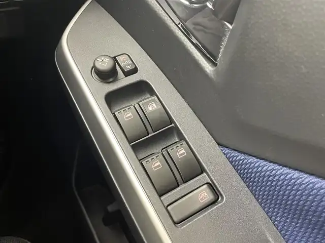 トヨタ タンク カスタムG－T 茨城県 2018(平30)年 2.2万km ブラックマイカメタリック 純正ナビ/バックカメラ/フルセグ/衝突被害軽減ブレーキ/車線逸脱抑制装置/クルーズコントロール/クリアランスソナー/両側電動スライドドア/ETC/ドラレコ/シートヒーター/純正15インチAW/LEDヘッドライト/スマートキー