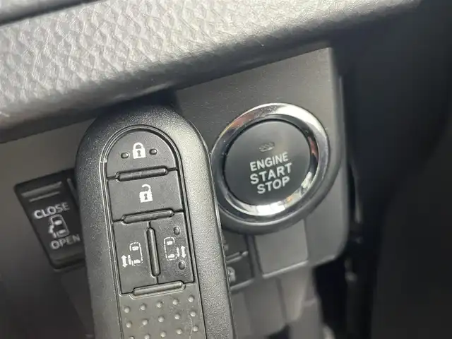 トヨタ タンク カスタムG－T 茨城県 2018(平30)年 2.2万km ブラックマイカメタリック 純正ナビ/バックカメラ/フルセグ/衝突被害軽減ブレーキ/車線逸脱抑制装置/クルーズコントロール/クリアランスソナー/両側電動スライドドア/ETC/ドラレコ/シートヒーター/純正15インチAW/LEDヘッドライト/スマートキー