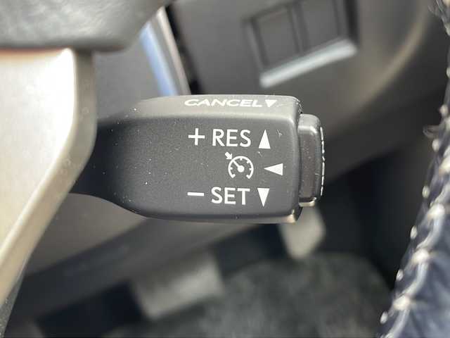 レクサス ＮＸ 300h 三重県 2015(平27)年 9.7万km ソニッククォーツ 純正SDナビ/バックカメラ/ETC/革巻きステアリング/パワーバックドア/サイドカメラ/クルーズコントロール/LEDヘッドライト/パドルシフト/ヘッドライトウォッシャー