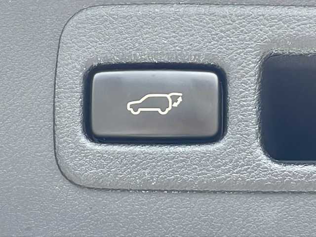 レクサス ＮＸ 300h 三重県 2015(平27)年 9.7万km ソニッククォーツ 純正SDナビ/バックカメラ/ETC/革巻きステアリング/パワーバックドア/サイドカメラ/クルーズコントロール/LEDヘッドライト/パドルシフト/ヘッドライトウォッシャー