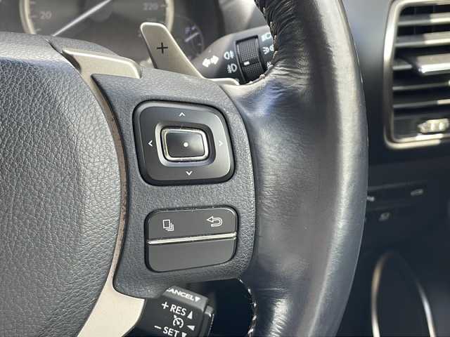 レクサス ＮＸ 300h 三重県 2015(平27)年 9.7万km ソニッククォーツ 純正SDナビ/バックカメラ/ETC/革巻きステアリング/パワーバックドア/サイドカメラ/クルーズコントロール/LEDヘッドライト/パドルシフト/ヘッドライトウォッシャー