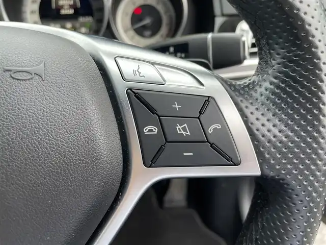 メルセデス・ベンツ Ｅ２５０ アバンギャルド 千葉県 2015(平27)年 3.4万km ダイヤモンドホワイト サンルーフ/純正ナビ(AM/FM/CD/DVD/フルセグ/USB)/アラウンドビューモニター/バックカメラ/クルーズコントロール(追従あり)/コーナーセンサー/ETC/オートライト/LEDヘッドライト/プッシュスタート/D/N側パワーシート/D/N側シートヒーター/フォグランプ